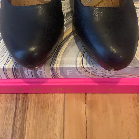 Clarks Heels - Picture 3 of 5